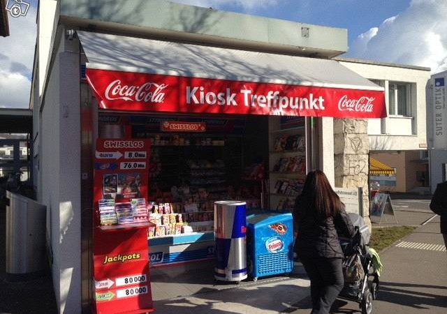 kiosk-bei-der-bushaltstelle-9401731308